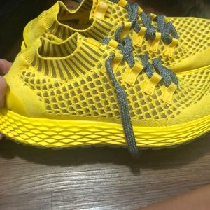 nobull lemon drop knit runner
